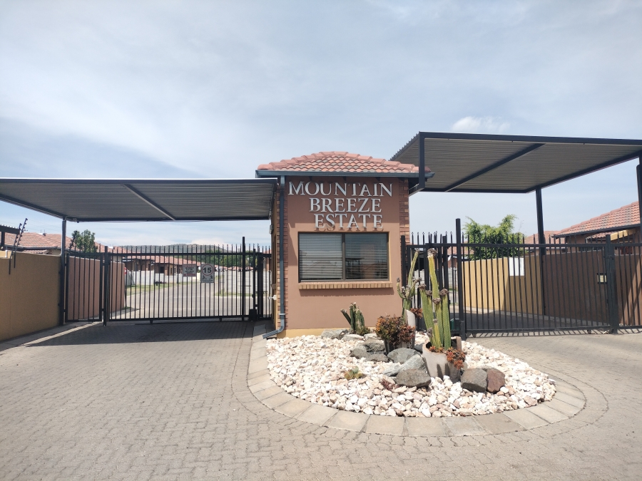 To Let 3 Bedroom Property for Rent in Waterval East North West